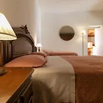 Unika House Lägenhet Lecco