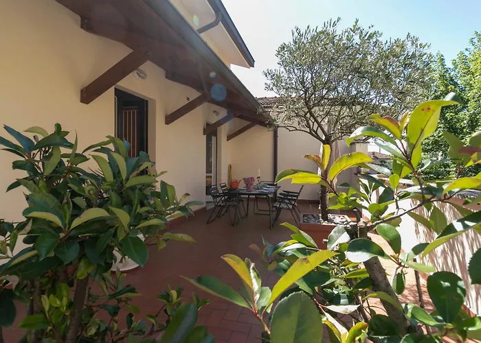 Unika House * ليكو