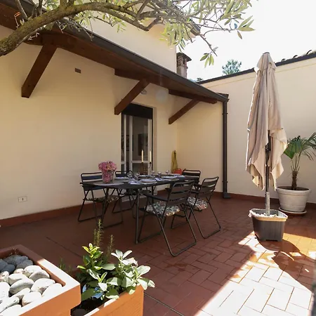 Unika House Apartament *