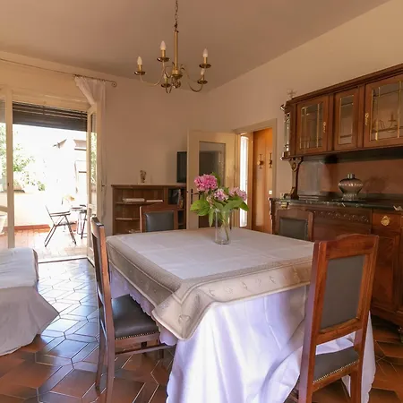 Unika House * Лекко