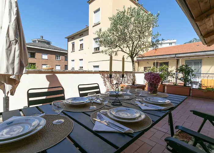 Unika House Lägenhet Lecco